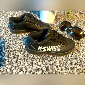 Kswiss black shoes (Size 11)